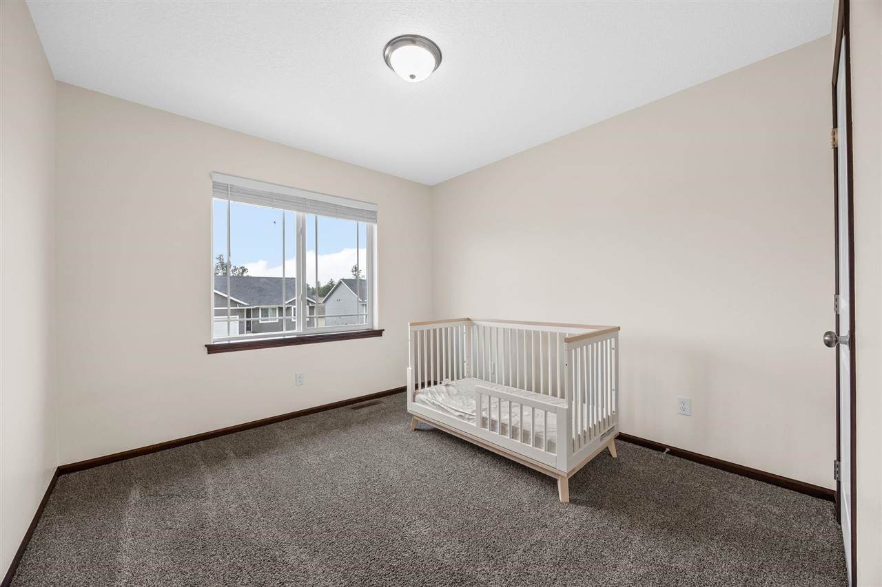 2012 SW Holly Meadow Avenue Cedar Rapids IA 52404