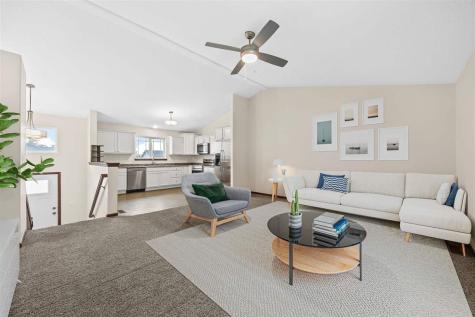 2012 SW Holly Meadow Avenue Cedar Rapids IA 52404