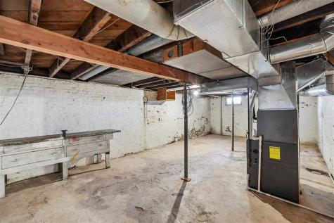 2374 G Avenue Ladora IA 52251