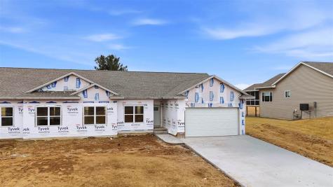 1895 Ashford Avenue Muscatine IA 52761