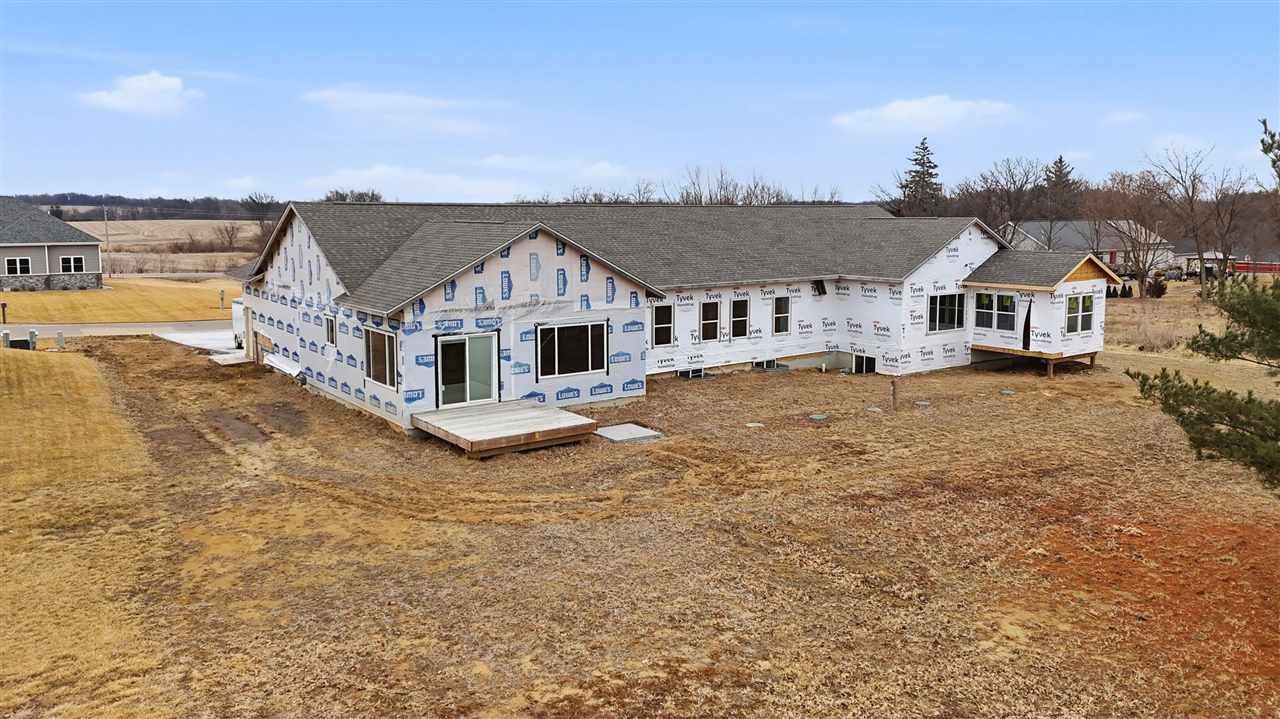 1895 Ashford Avenue Muscatine IA 52761