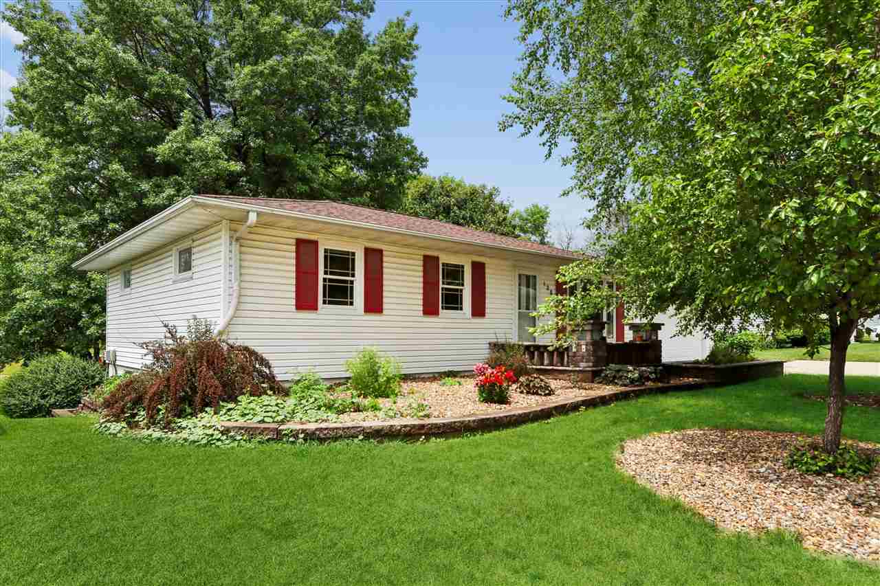 128 Country Club Road Williamsburg IA 52361