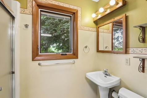 128 Country Club Road Williamsburg IA 52361