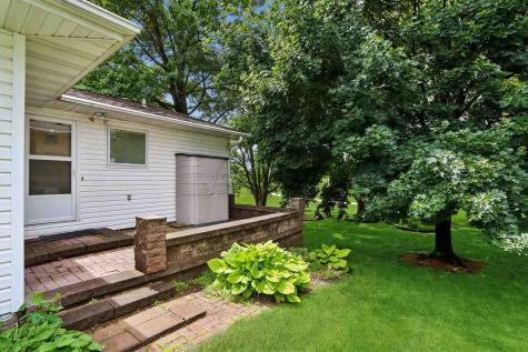 128 Country Club Road Williamsburg IA 52361