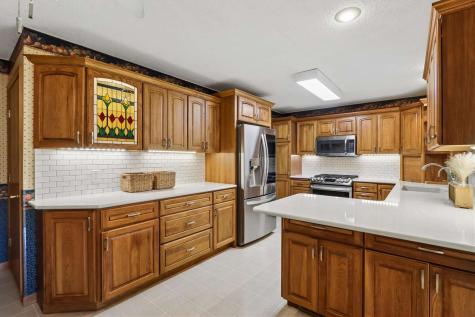 128 Country Club Road Williamsburg IA 52361