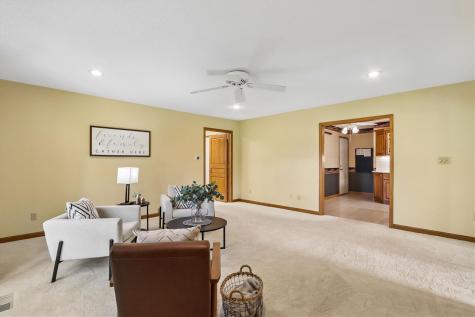 128 Country Club Road Williamsburg IA 52361