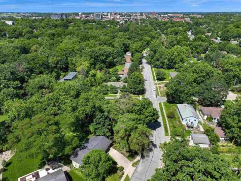 1429 Glendale Road Iowa City IA 52245