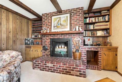 614 N Columbus Street West Liberty IA 52776