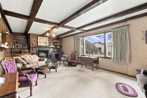 614 N Columbus Street West Liberty IA 52776