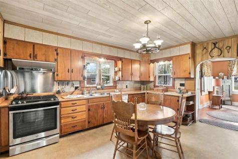 614 N Columbus Street West Liberty IA 52776