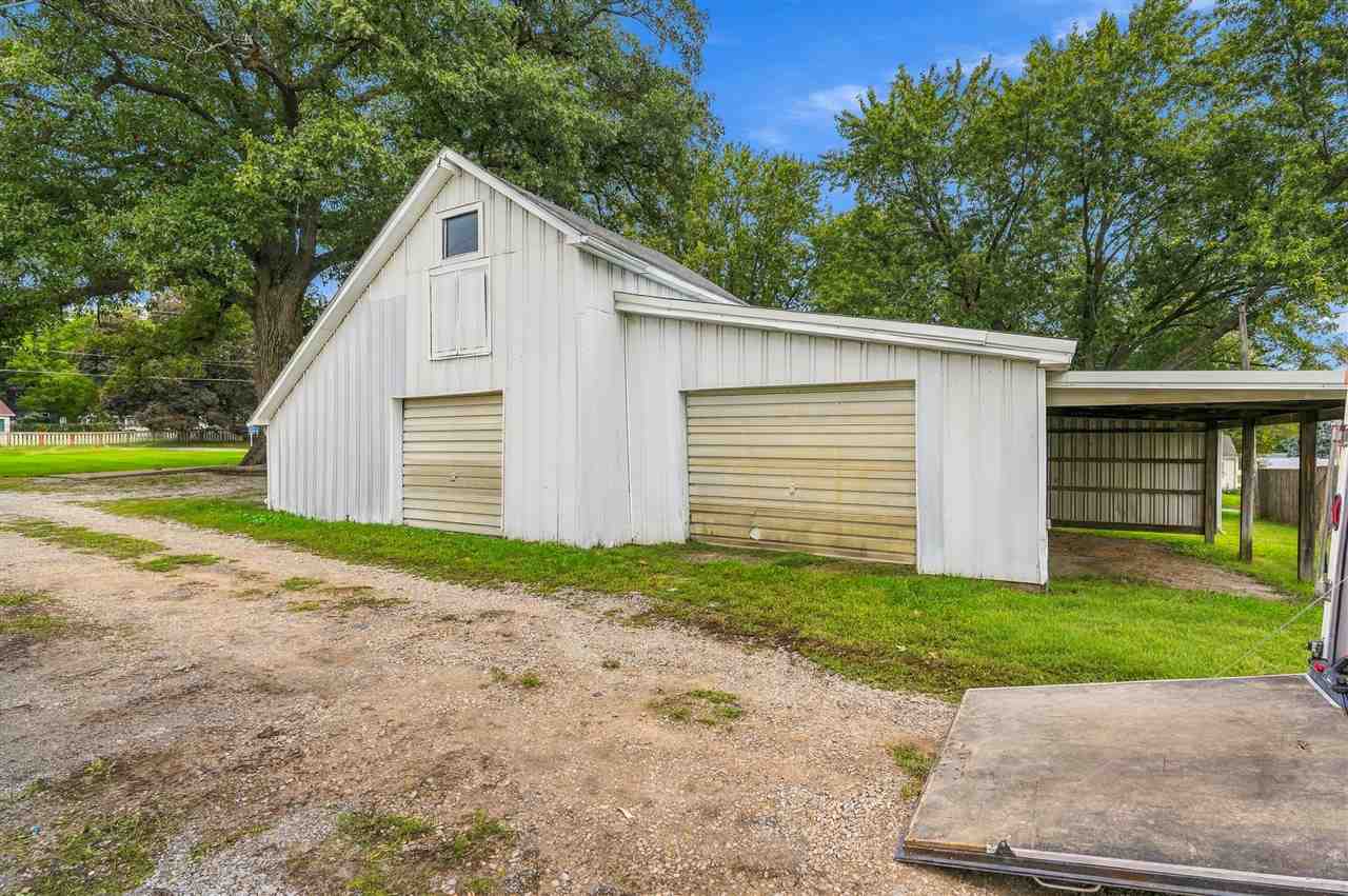 614 N Columbus Street West Liberty IA 52776