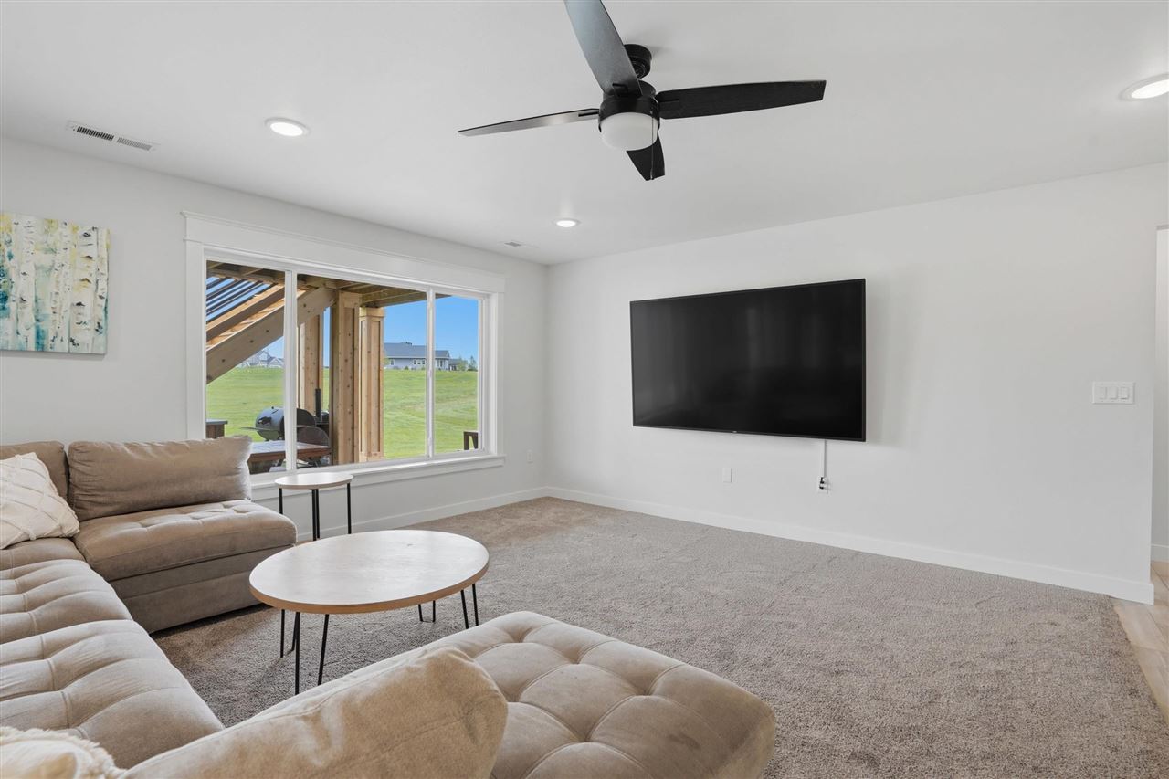 7 Serenity Circle West Branch IA 52358