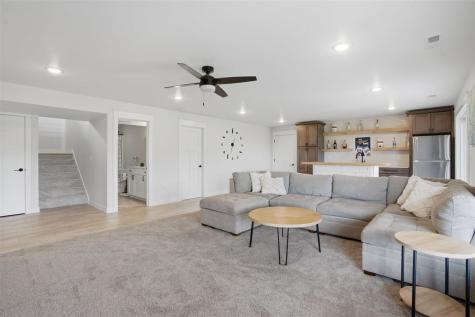 7 Serenity Circle West Branch IA 52358