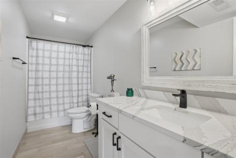 7 Serenity Circle West Branch IA 52358