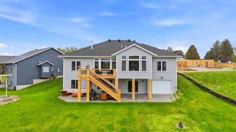 7 Serenity Circle West Branch IA 52358