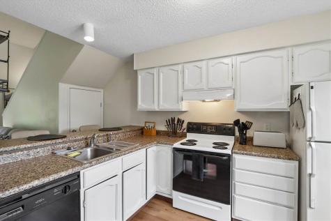 341 Samoa Drive Iowa City IA 52246
