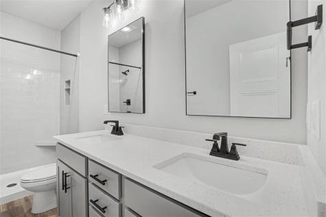 1267 Berkshire Lane North Liberty IA 52317