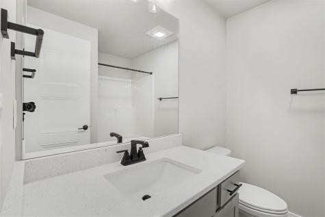 1267 Berkshire Lane North Liberty IA 52317