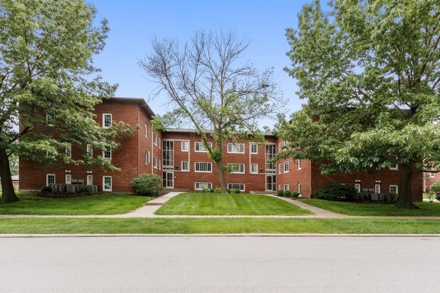 100 Grandview Court Iowa City IA 52246
