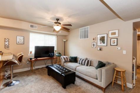 100 Grandview Court Iowa City IA 52246