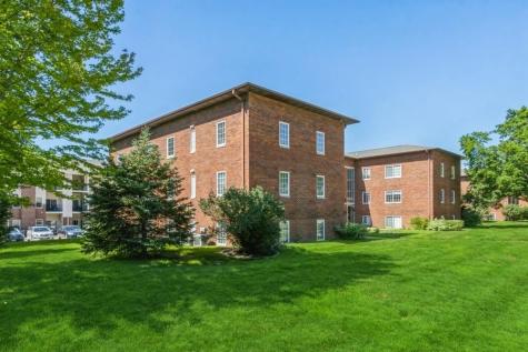 300 Grandview Court Iowa City IA 52246