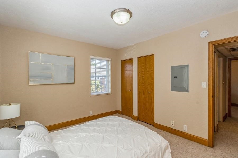 300 Grandview Court Iowa City IA 52246