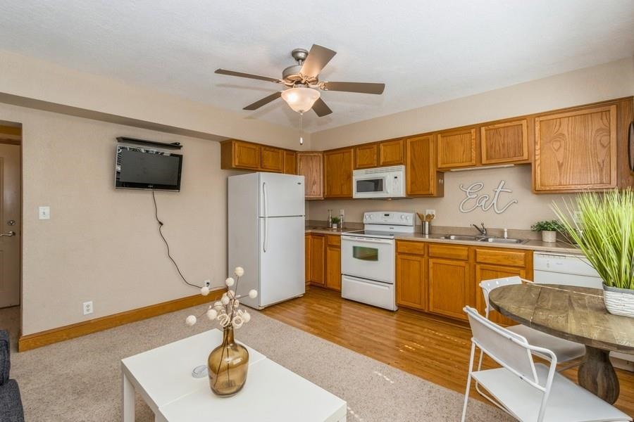 300 Grandview Court Iowa City IA 52246