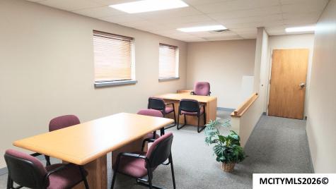 202 1st Street SE Mason City IA 50401