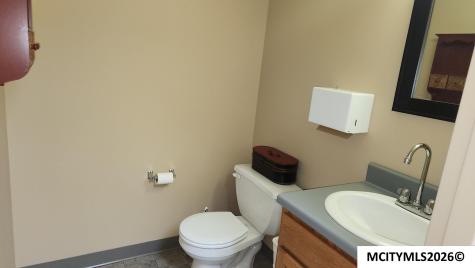 202 1st Street SE Mason City IA 50401