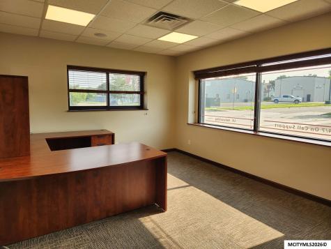 702 S Delaware Mason City IA 50401