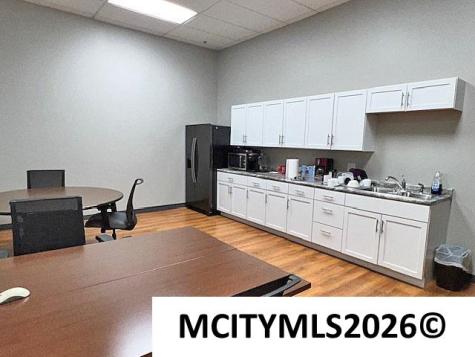 687 S Taft Mason City IA 50401