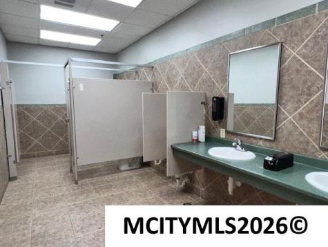 687 S Taft Mason City IA 50401