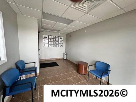 687 S Taft Mason City IA 50401