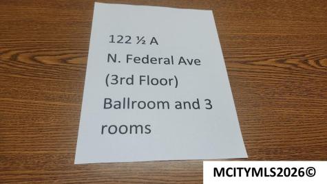 122-124 N Federal Mason City IA 50401