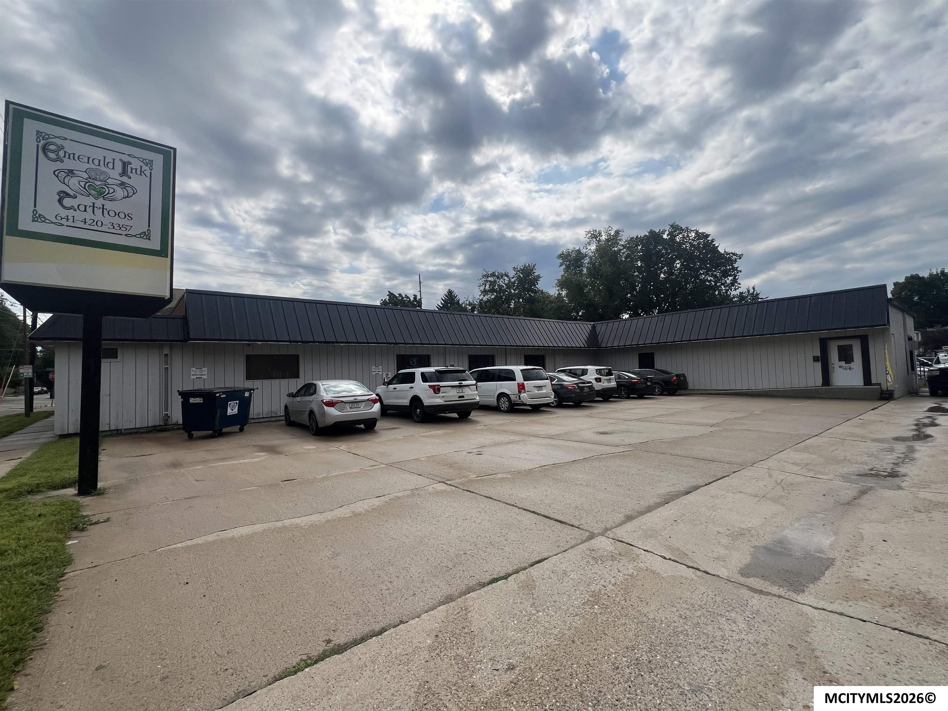 123 1st SE Mason City IA 50401