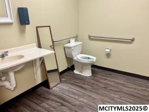 687 S Taft Avenue Mason City IA 50401