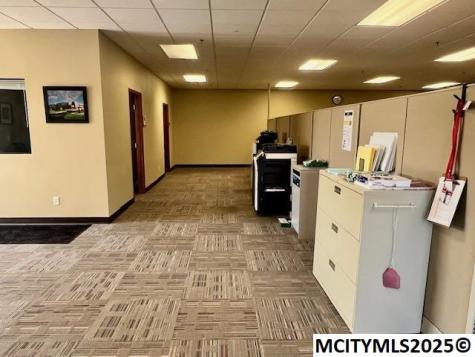 687 S Taft Avenue Mason City IA 50401