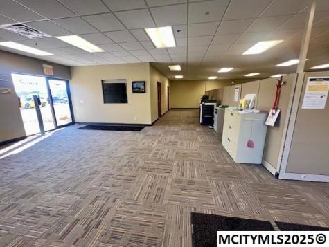 687 S Taft Avenue Mason City IA 50401