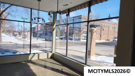 124 N Federal Mason City IA 50401