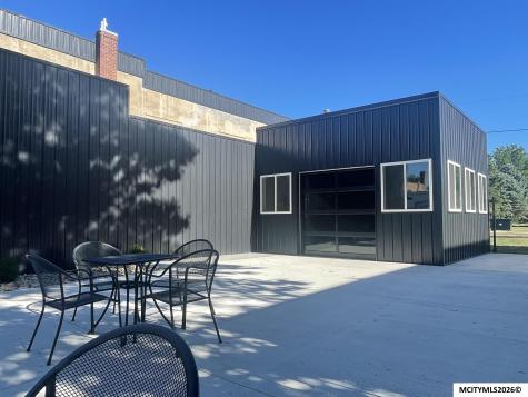 305-309 Gilman Street Sheffield IA 50475