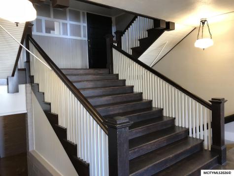 305-309 Gilman Street Sheffield IA 50475