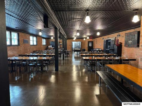 305-309 Gilman Street Sheffield IA 50475