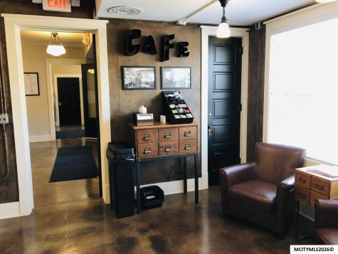 305-309 Gilman Street Sheffield IA 50475