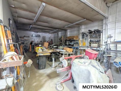 335-339 S Delaware Mason City IA 50401