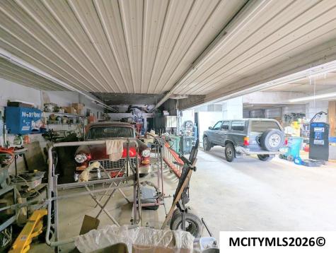335-339 S Delaware Mason City IA 50401