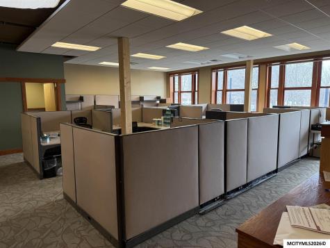 17 N Federal #19 Mason City IA 50401