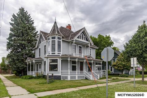 202 2nd SE Mason City IA 50401