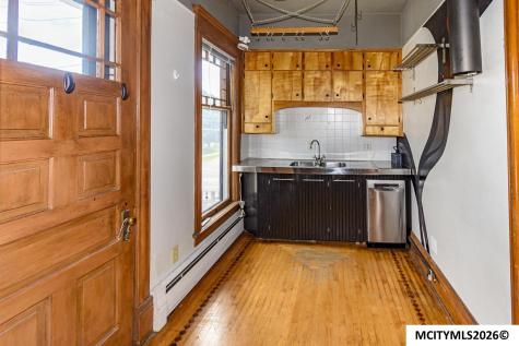 202 2nd SE Mason City IA 50401