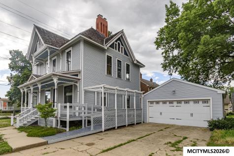 202 2nd SE Mason City IA 50401
