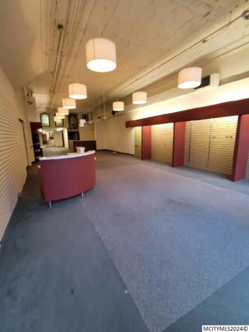 17 S Federal Mason City IA 50401